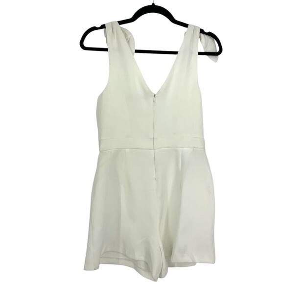BCBGeneration Skort Romper White Size XS NWOT $98 MSRP - Picture 8 of 8